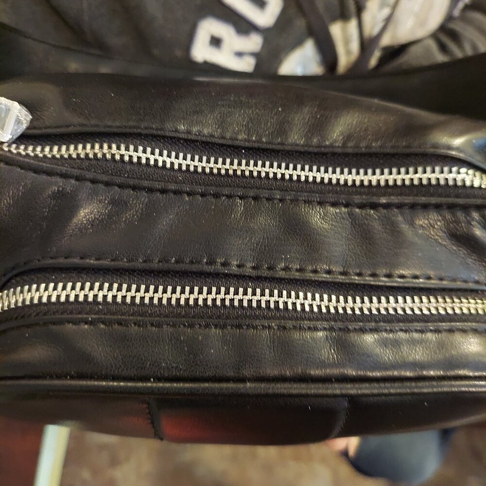 STEVE MADDEN SHOULDER BAG WITH SILVER METAL LETTERS - Picture 3 of 9